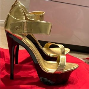 BRAND NEW GOLD SHIEKH SHOES